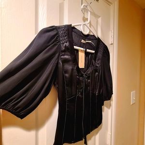 New Silk Limited-Edition Black Leon Max, XS - fitted Silk Top